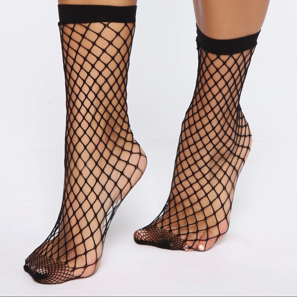 2 PAIR FISHNET SOCKS
